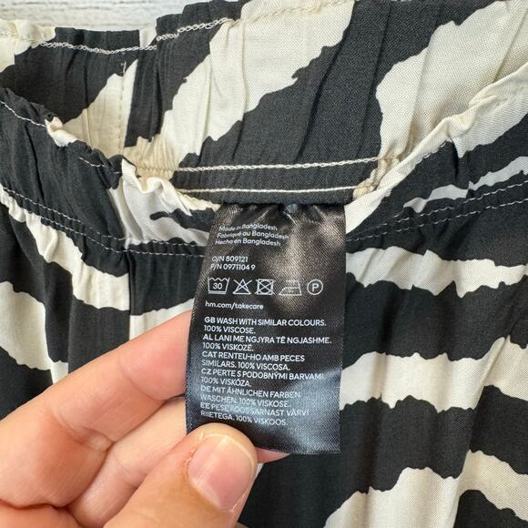H&M Plus Size Cream Black Zebra Printed Wide Leg Pants Size 3XL - Picture 6 of 8